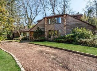 441 Centre Island Rd, Oyster Bay, NY 11771