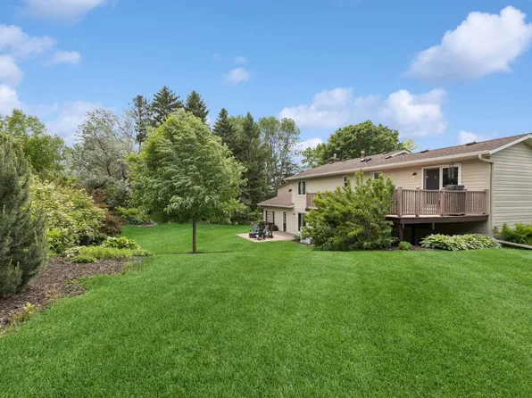 1420 Pioneer Ct, Northfield, MN 55057