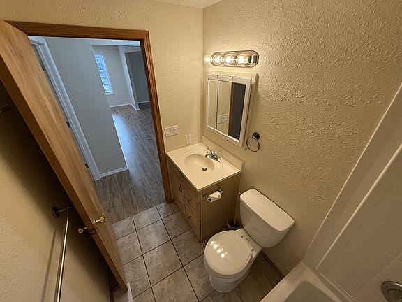 5th image of 202 W Wallace St Unit 1