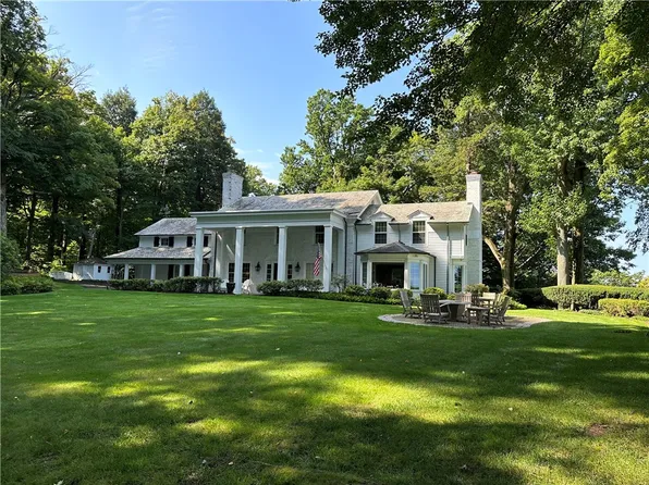 291 Avonia Rd, Fairview, PA 16415