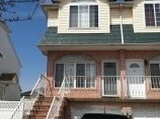 15 Chatham St, Staten Island, NY 10312