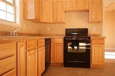4th image of 1416 Orchard Dr