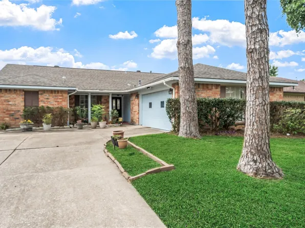 5523 Greenhill Forest Dr, Houston, TX 77088