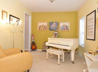 5693 Kinsale Dr, Fitchburg, WI 53711