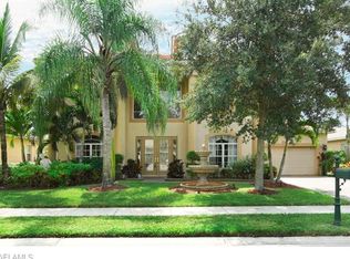 8486 Laurel Lakes Cv, Naples, FL 34119