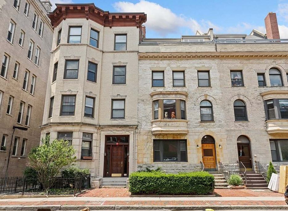 2nd image of 66 Hemenway St #1