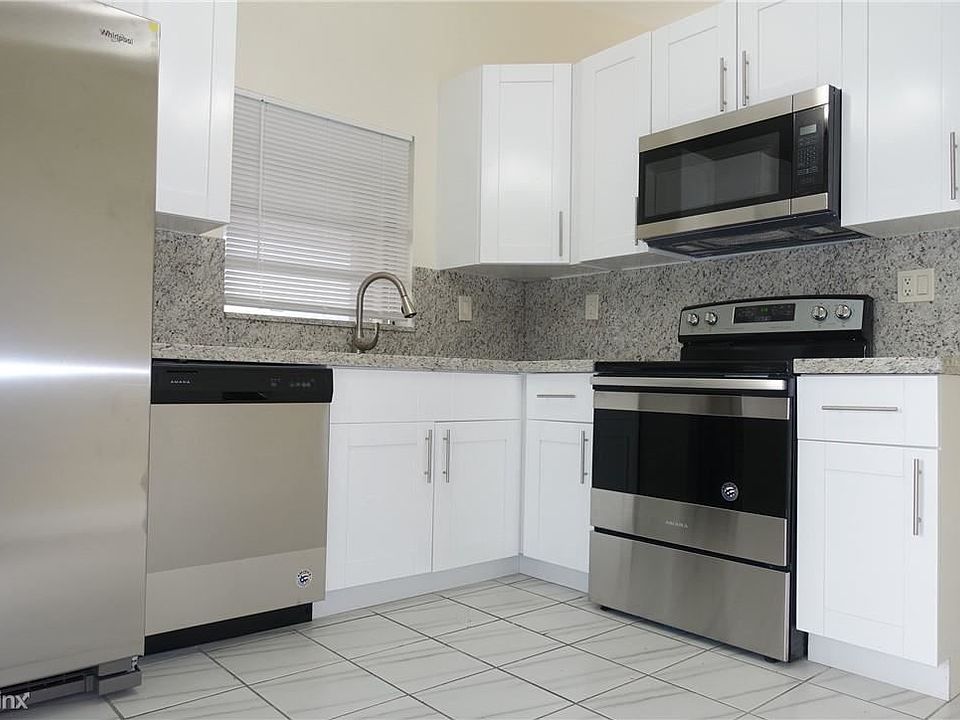 1st image of 13936 Langley Pl