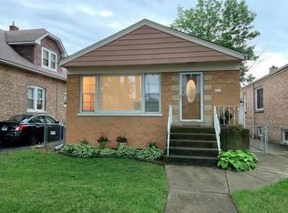 8141 45th St, Lyons, IL 60534