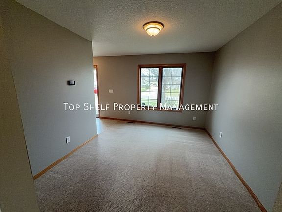 5th image of 4404 SE Elm Ct