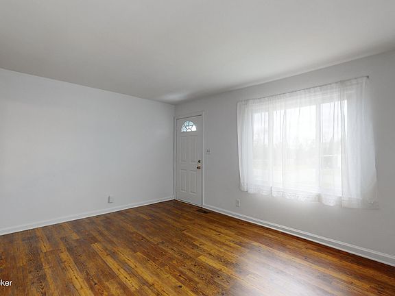 5th image of 2517 Catawba Ln