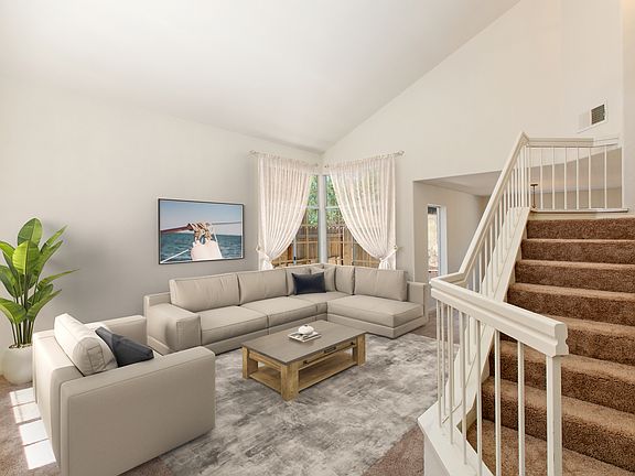 3rd image of 676 Crestwood Pl