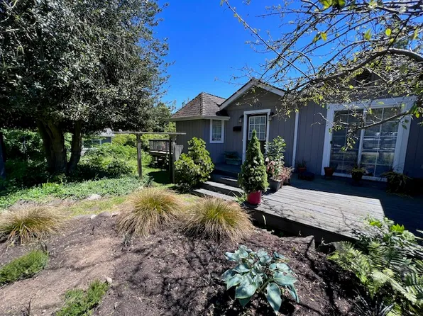 3103 SW Cloverdale St, Seattle, WA 98126