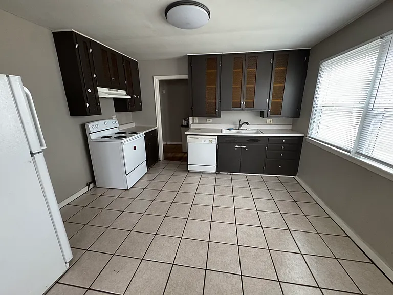 701 W 24th St #1 — Photo 19