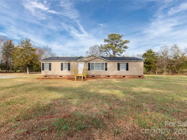 3703 Pink Plyler Rd, Lancaster, SC 29720