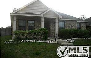 Front view of home