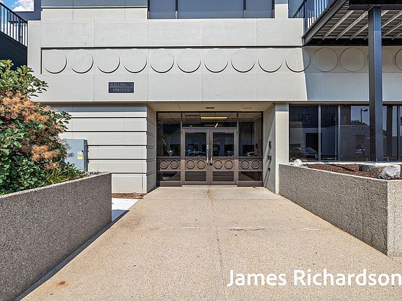 2nd image of 300 Washington Ave #6