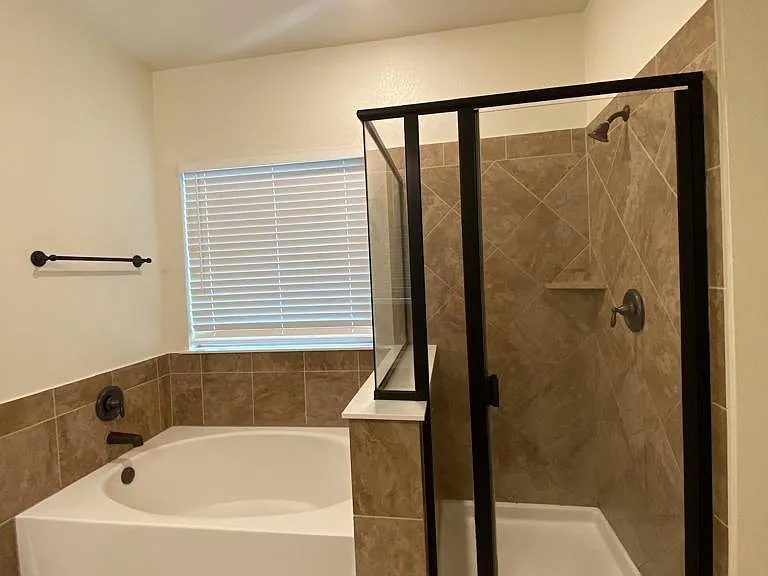 700 Screech Owl Dr — Photo 5