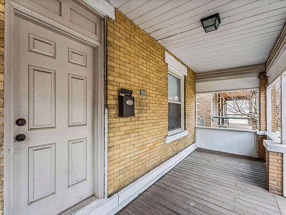 2nd image of 76 E 11th Ave