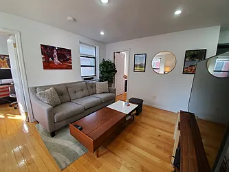 Rented by Teresa Lai, LREB