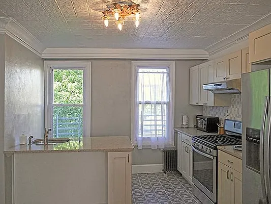 Rented by Avenue Sotheby's International Realty | media 8