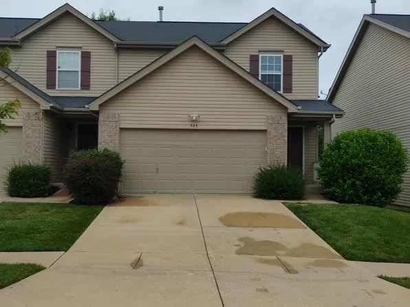 523 Country Circle Dr, Lake Saint Louis, MO 63367