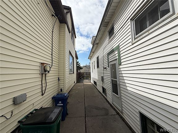 4th image of 349 Riverside Ave
