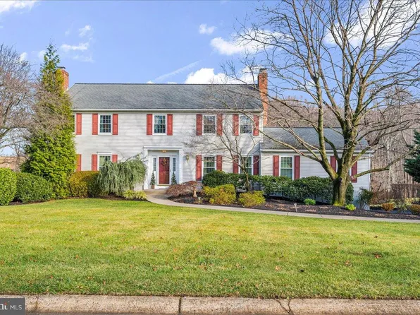 47 Tenby Chase Dr, Newark, DE 19711