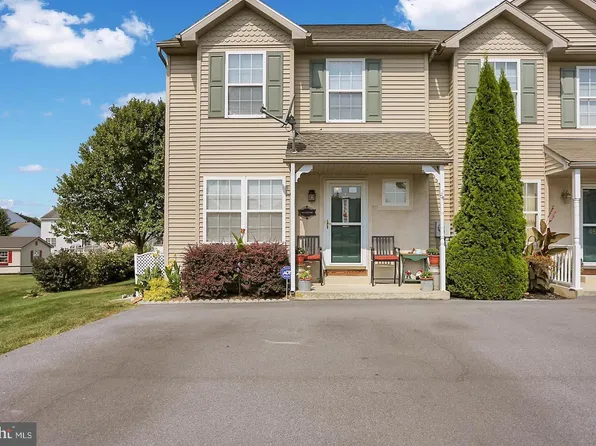 490 Hoch Rd, Blandon, PA 19510