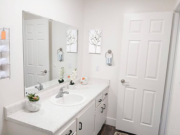 5th image of 14550 E 14th St APT 211