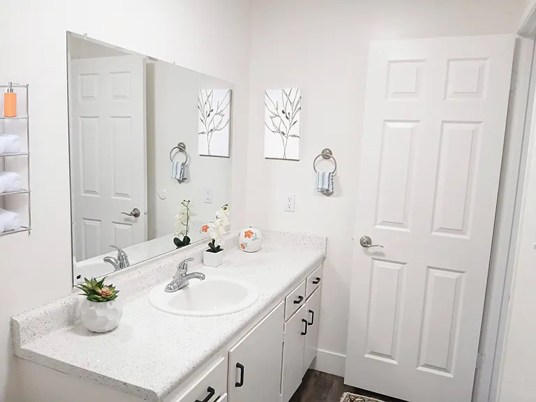 Sequoia Grove Apartments — Photo 5