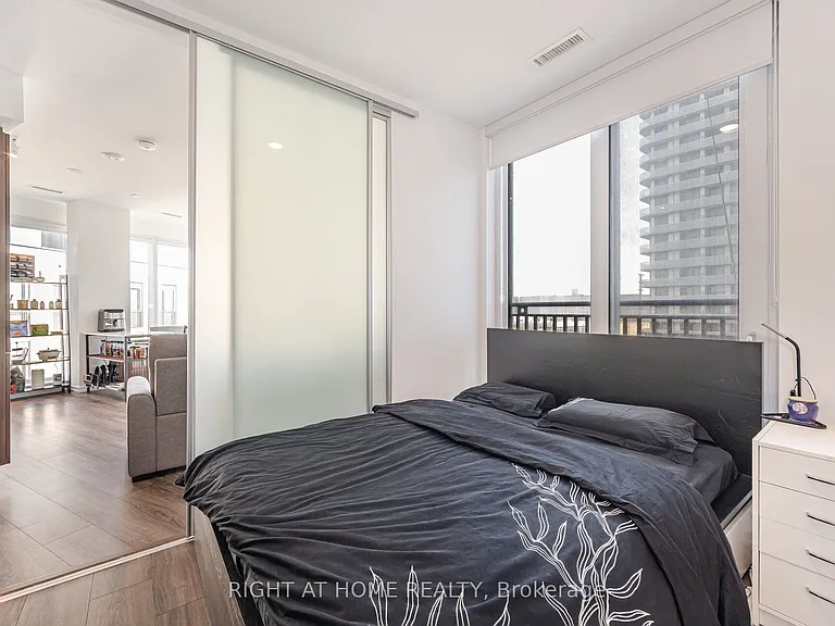 7890 Jane St #508 — Photo 28
