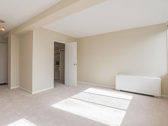 4th image of 6621 Wakefield Dr APT 404