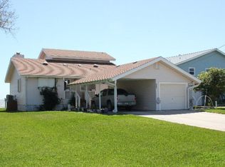 113 Ocean Dr, Rockport, TX 78382