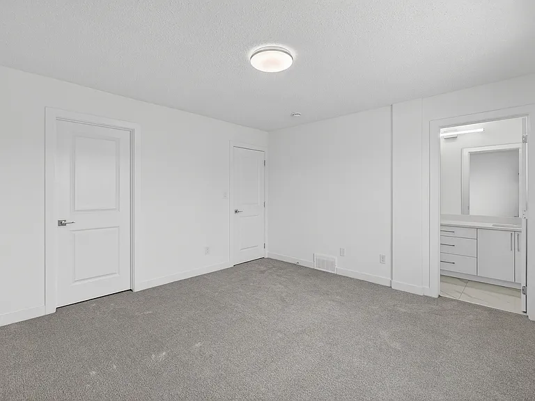 516 Black Stone Blvd — Photo 21