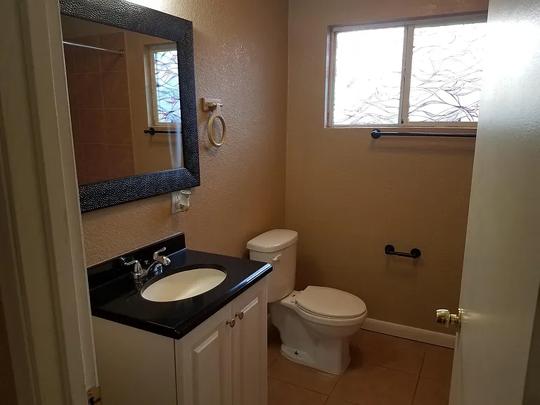 314 W Pearl Ave — Photo 13