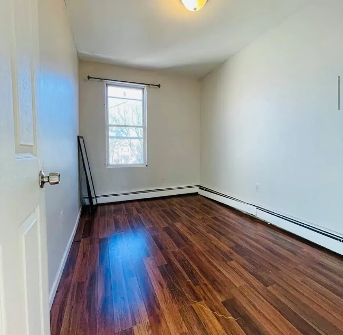 3 bed, $2,400 — Photo 3