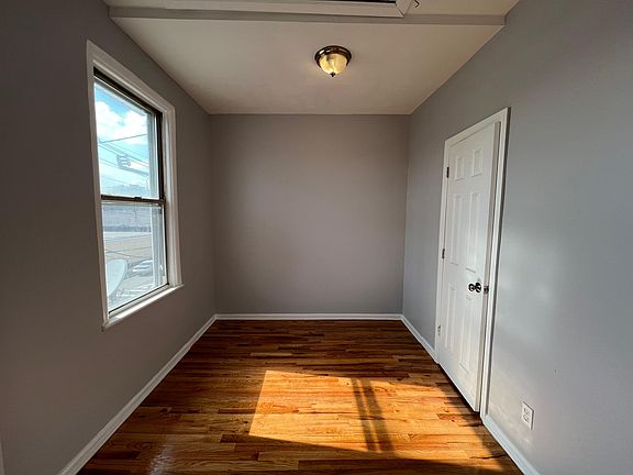 3rd image of 50 Gates Ave #2E