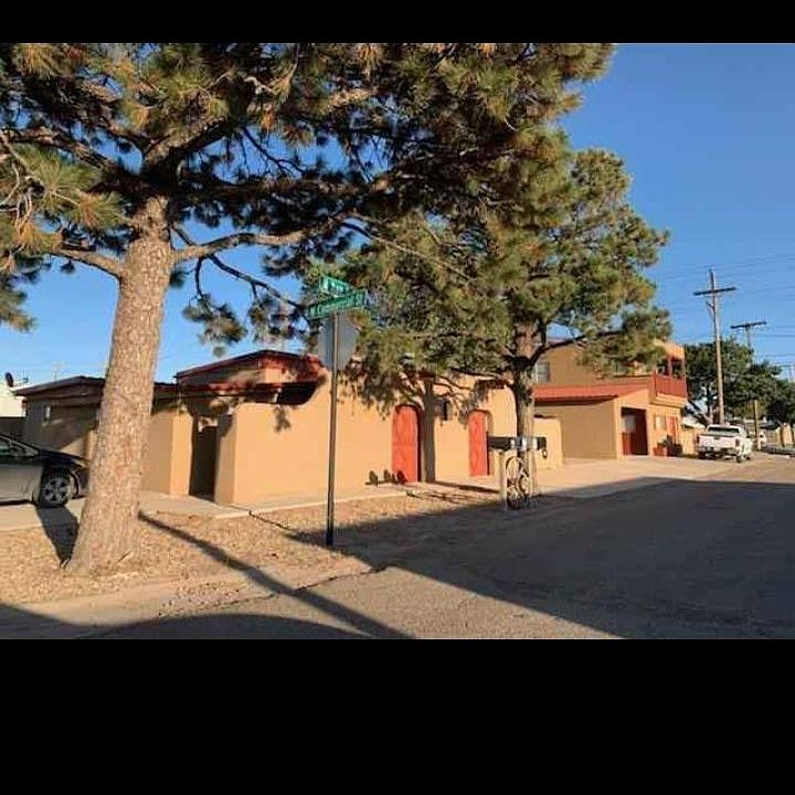 1st image of 114 N Avenue D #B