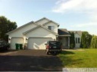 6956 Meadow Ct, Centerville, MN 55038