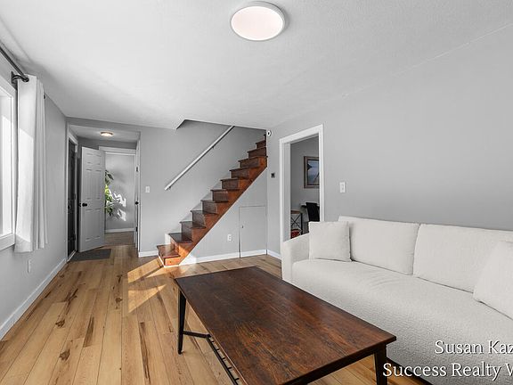 2nd image of 3644 Auburn Ave NE