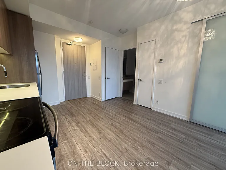 390 Cherry St #1503 — Photo 8