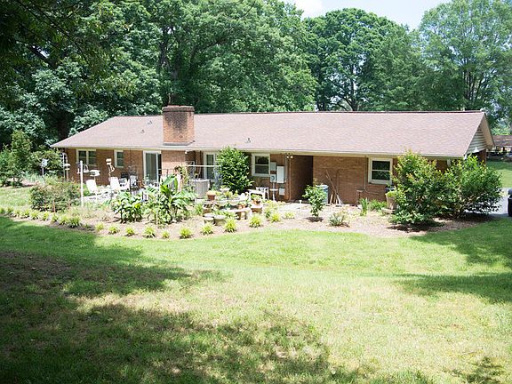 4th image of 1213 Witherspoon Dr