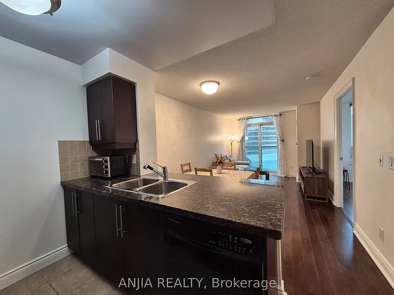25 Greenview Ave #1024 — Photo 9