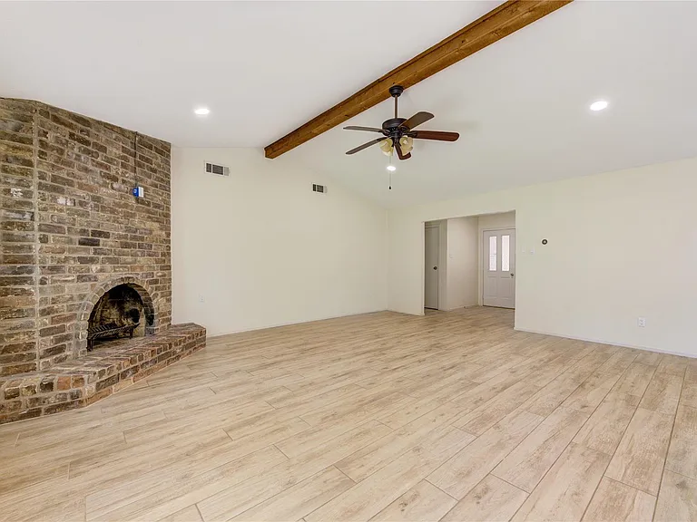 2114 River Village Dr — Photo 12