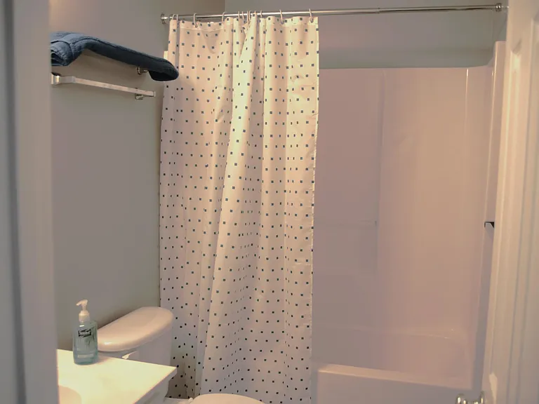 1192 Carriage Dr — Photo 23