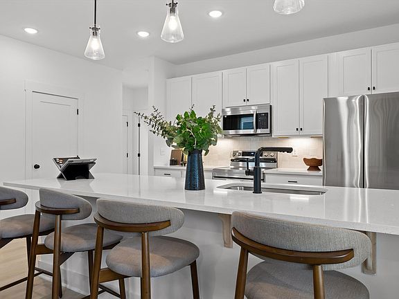 7th image of this home
