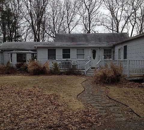 3rd image of 25 Hillcrest Dr
