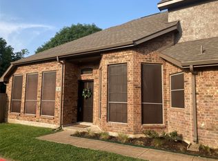 381 Arbor Ln, Euless, TX 76039