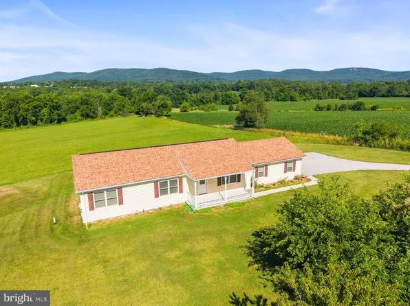 726 S Baltimore St, Dillsburg, PA 17019