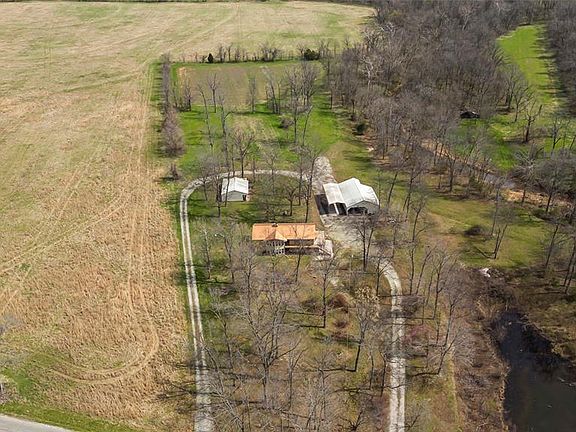 4th image of 1310 Tillman Rd